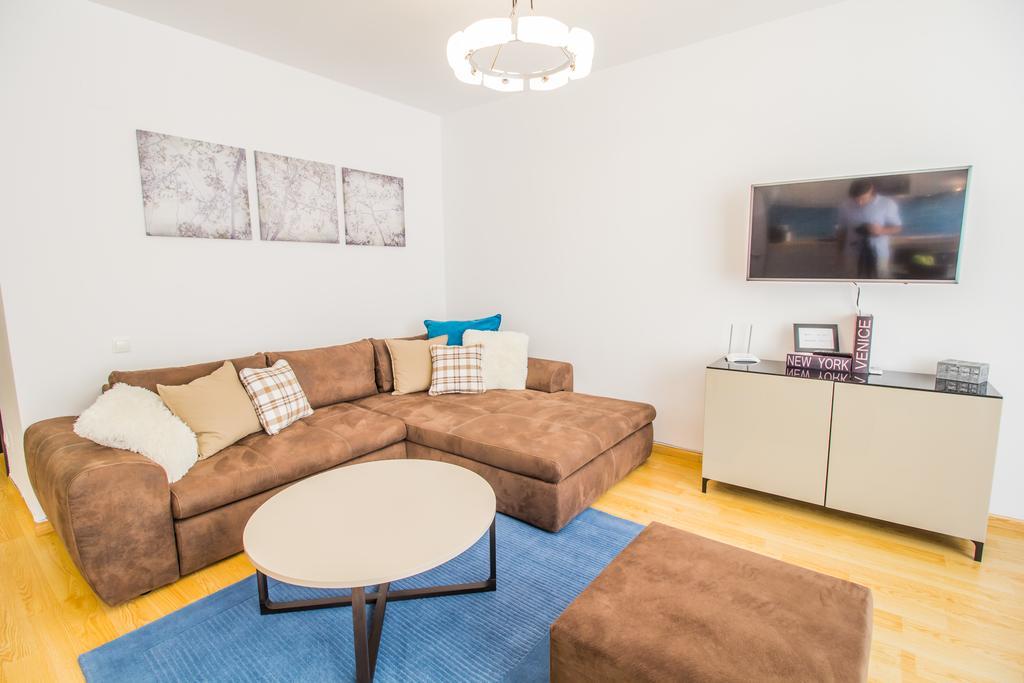 Seasons Mountain Suite Braşov Extérieur photo